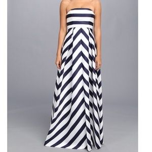 Jessica Simpson Maxi Maternity Dress